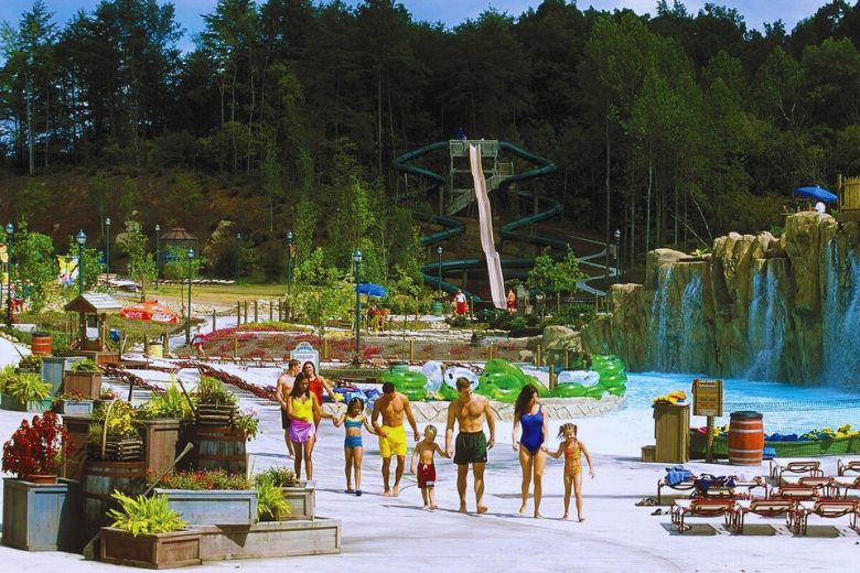 Things To Do Dollywood's Splash Country